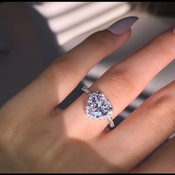 Sterling Silver Plated Heart CZ ring - Picture 4 of 8